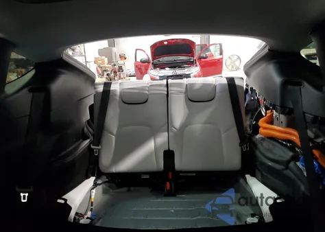 2023 Tesla Model Y из США, поврежденный, VIN 7SAYGAEE6PF881441